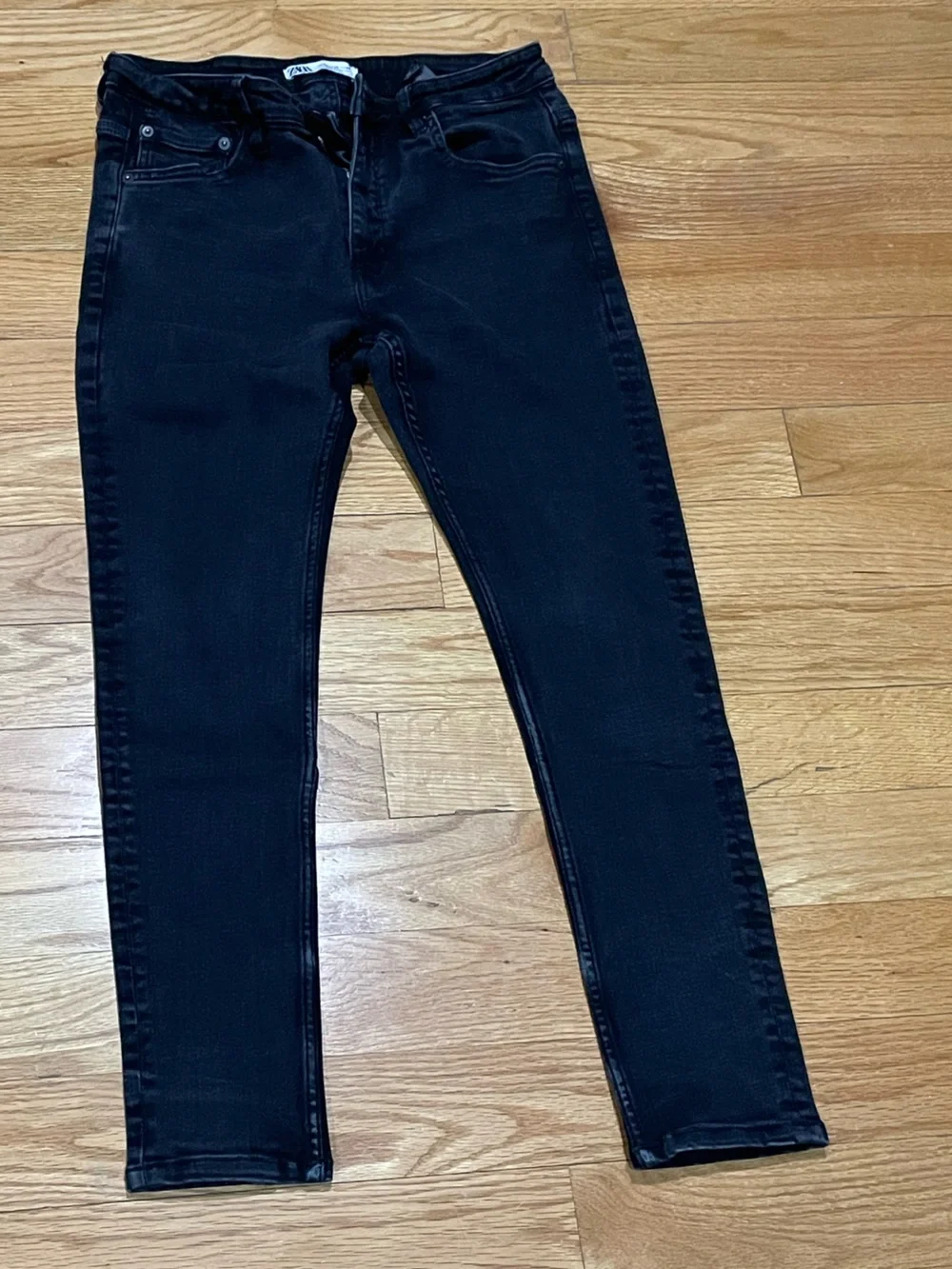Zara Black Skinny Jeans - Sleek Slim Fit
